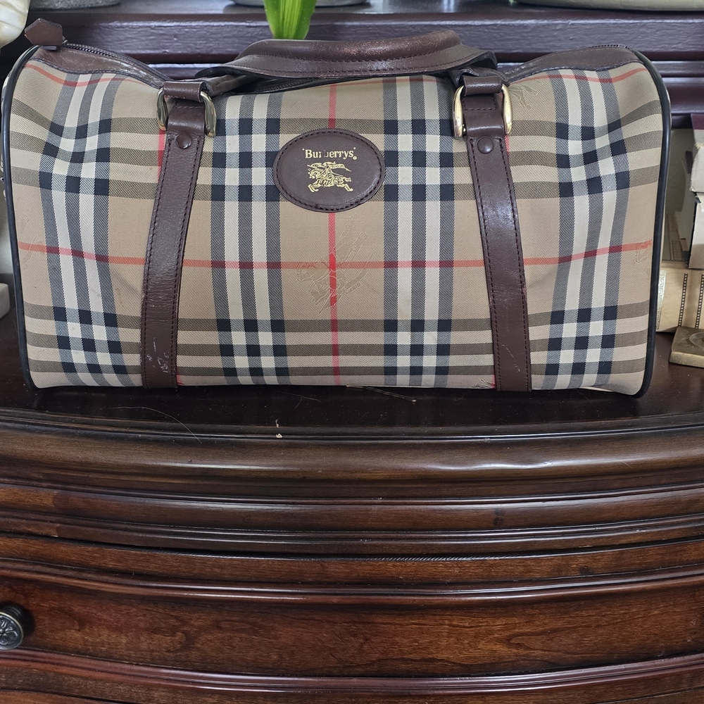 👛SOLD👛 Burberry Tan and Brown Duffel Bag with Signature Style
